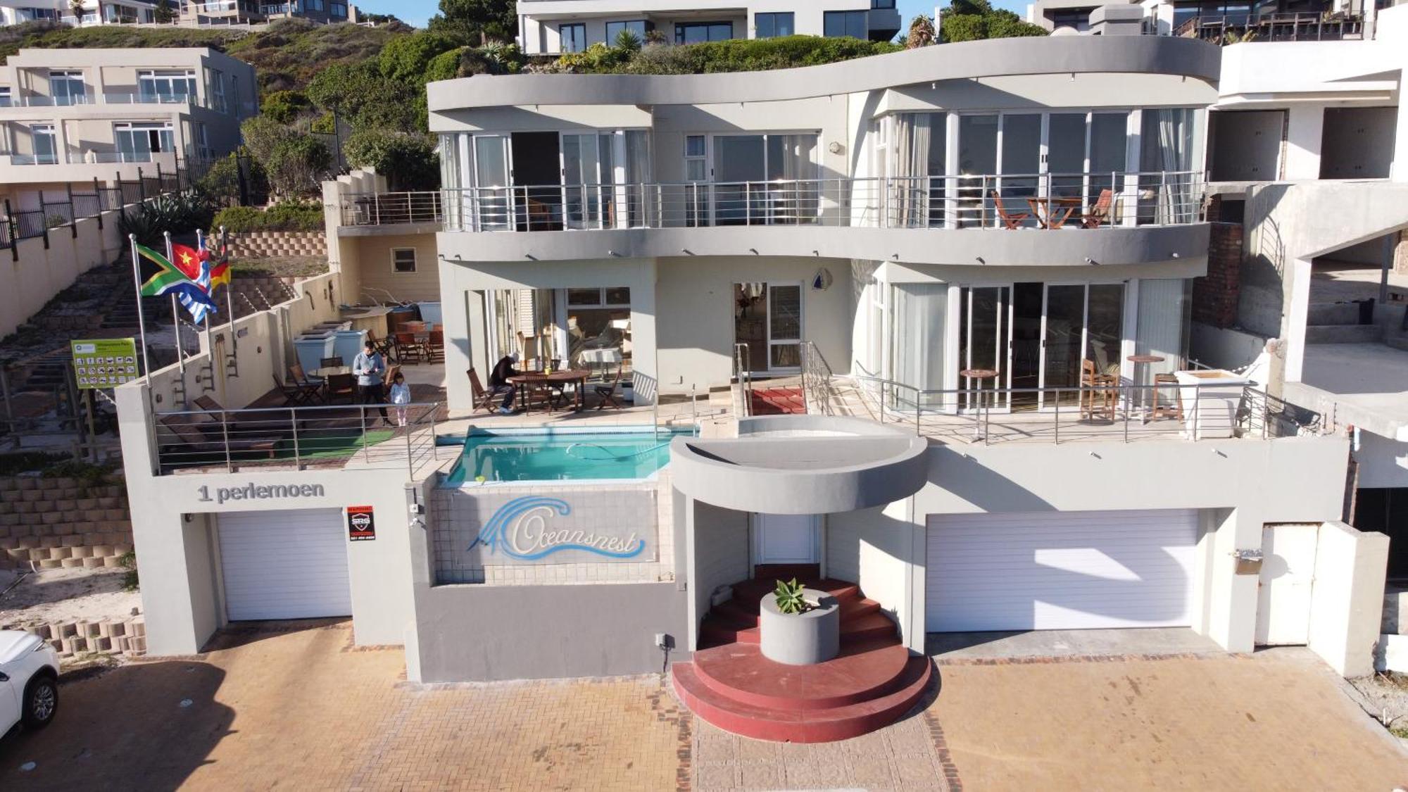 Oceansnest Guest House بلوبيرجستراند المظهر الخارجي الصورة
