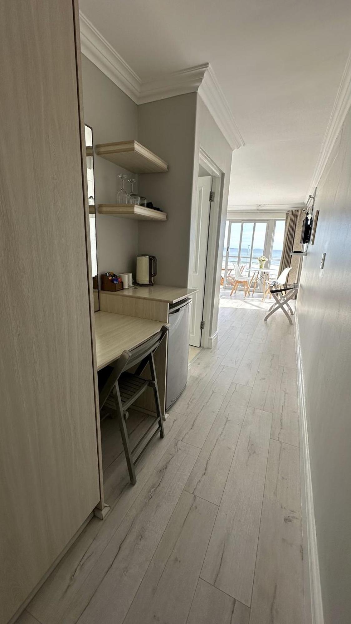 Oceansnest Guest House بلوبيرجستراند المظهر الخارجي الصورة