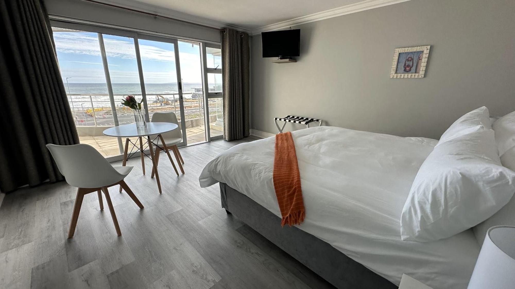 Oceansnest Guest House بلوبيرجستراند المظهر الخارجي الصورة