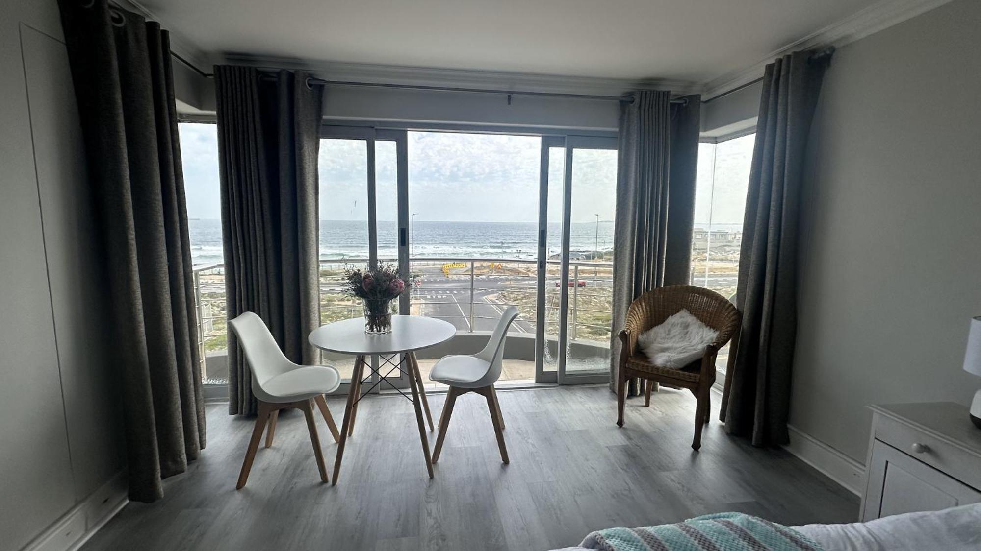 Oceansnest Guest House بلوبيرجستراند المظهر الخارجي الصورة